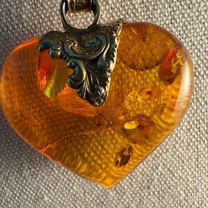 Omega Chain necklace with Amber Pendant